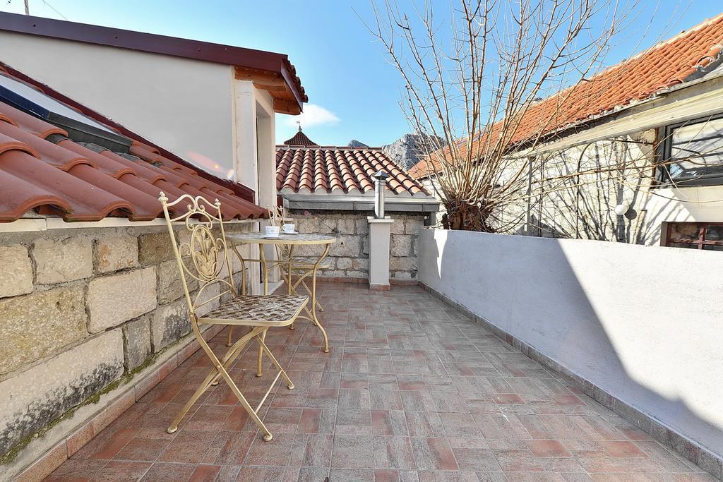 Apartments Mirabella Omiš Extérieur photo